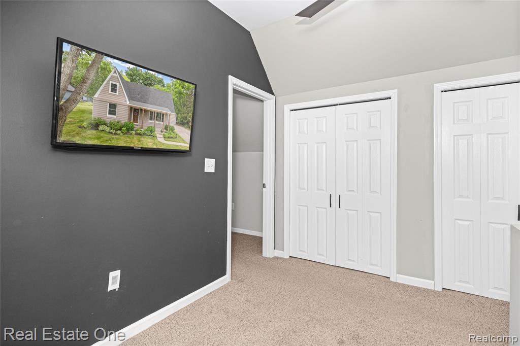 2275 Richwood Road, Auburn Hills, MI 48326 — Photo 29