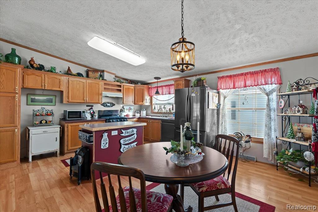 4482 Wynnwood Drive, Howell, MI 48843 — Photo 10