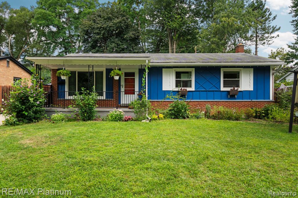 6 Salem Court, Ann Arbor, MI 48104 — Photo 2