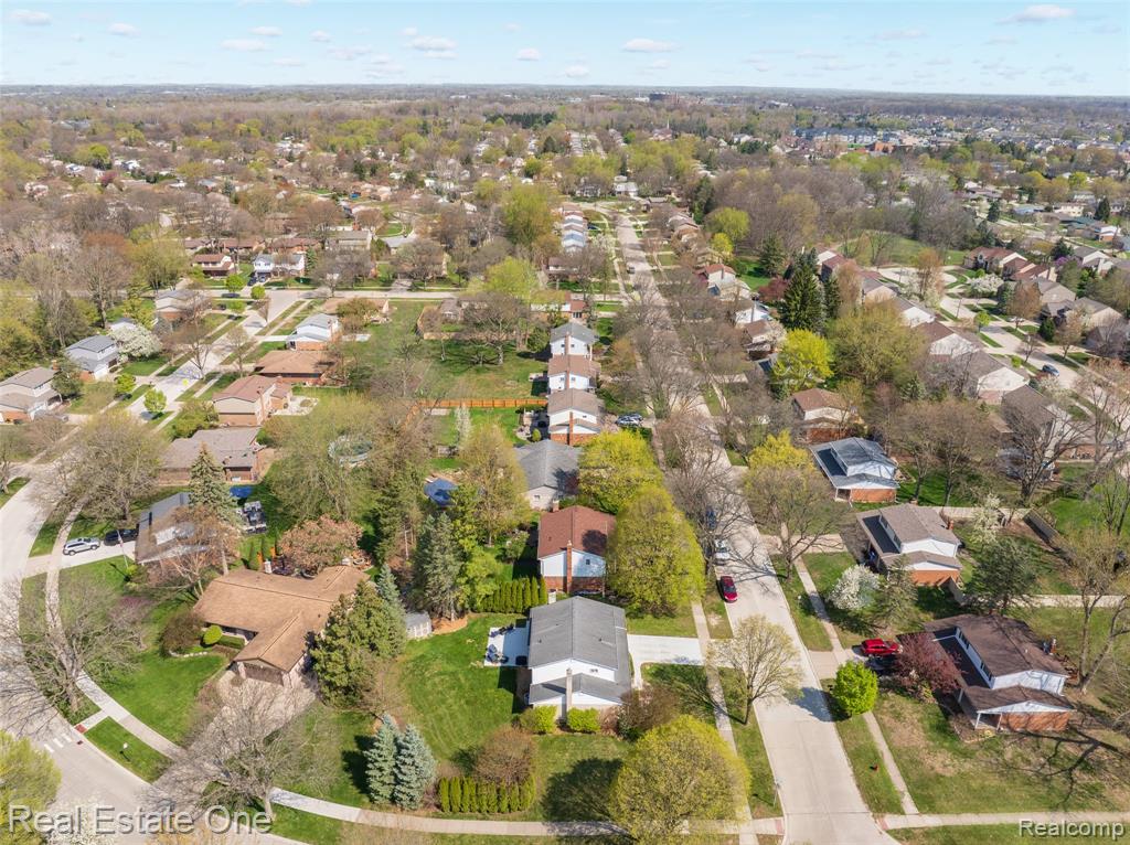 5345 Patterson Drive, Troy, MI 48085 — Photo 36