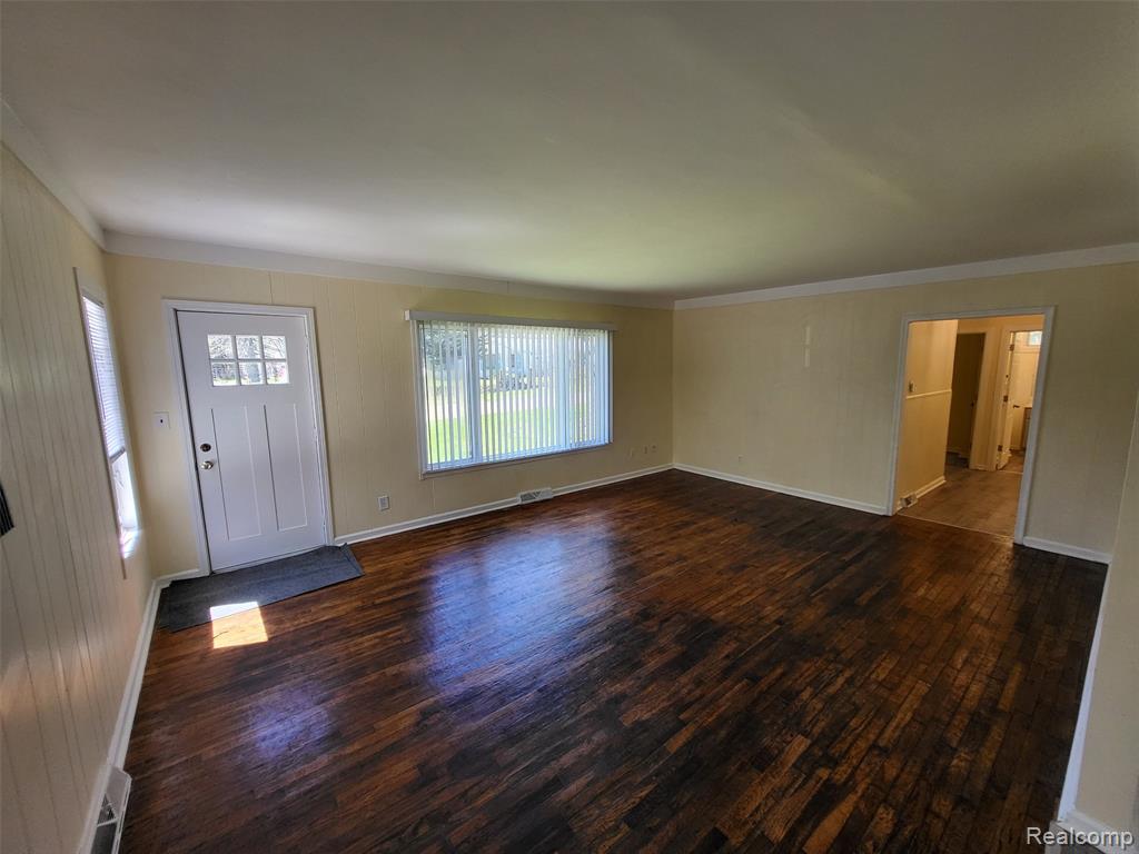 477 Crediton Street, Lake Orion, MI 48362 — Photo 7
