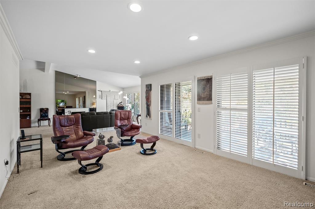 4297 Wabeek Lake Drive S, 26, Bloomfield Hills, MI 48302 — Photo 9