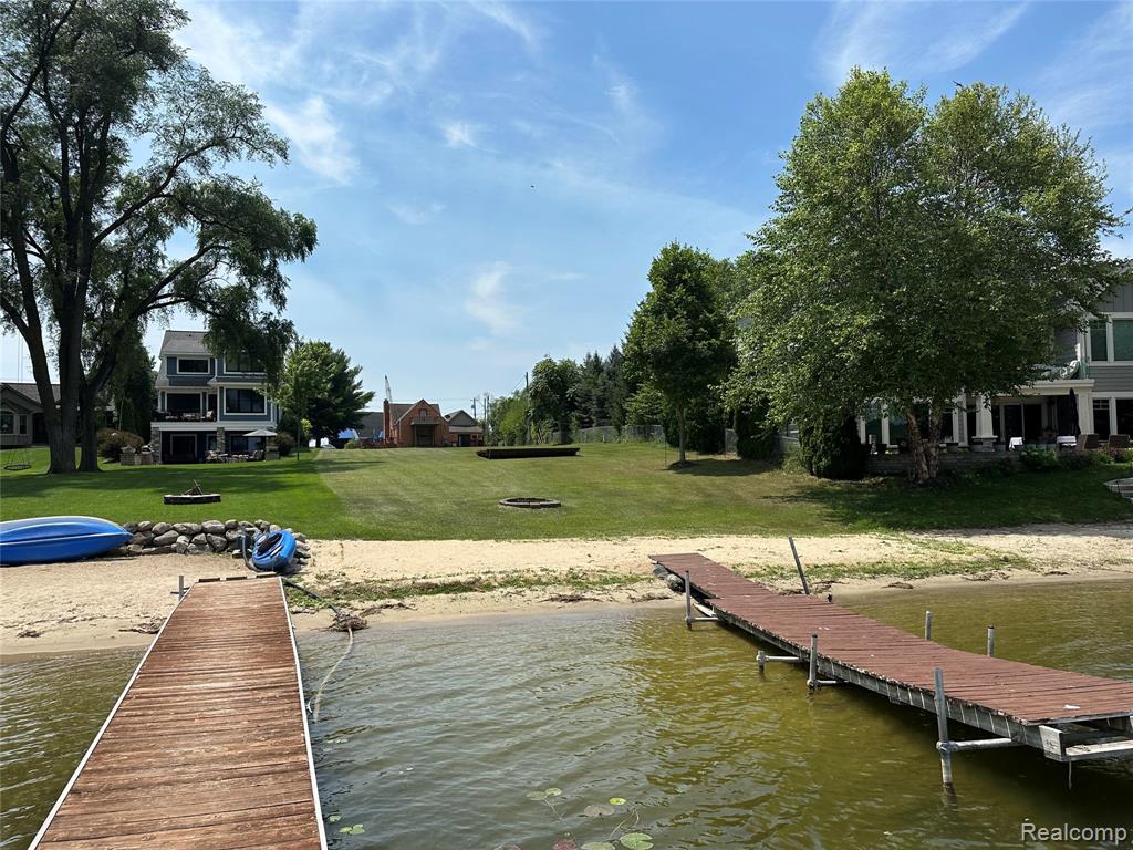 8315 Hilton Road, Brighton, MI 48114 — Photo 3