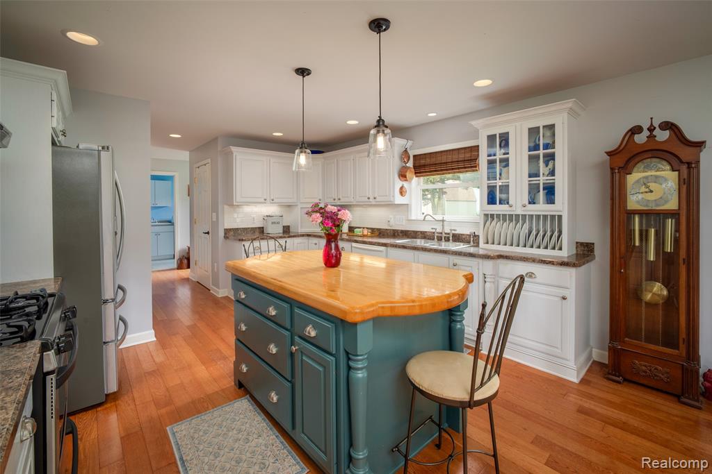 9404 River Road, Algonac, MI 48001 — Photo 10