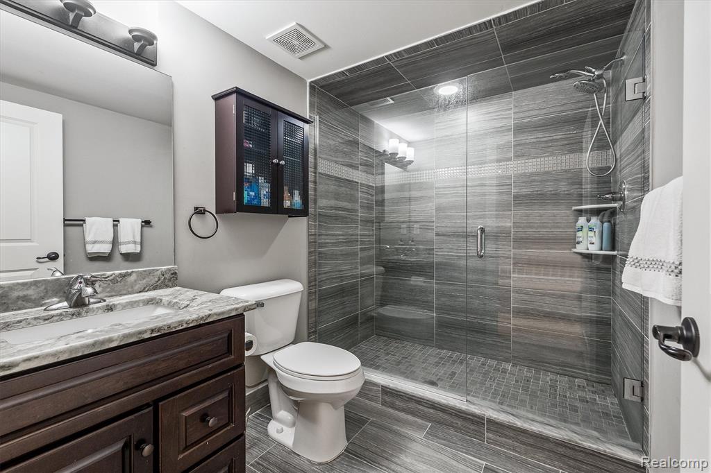 2094 Westridge Drive, Utica, MI 48316 — Photo 29