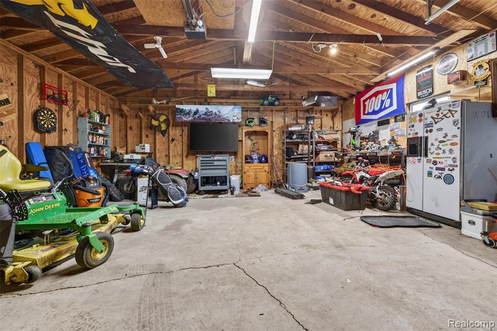 5244 Oleksyn Road, Flint, MI 48504 — Photo 54