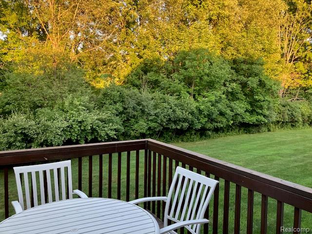 6493 Club Court E, Grand Blanc, MI 48439 — Photo 20