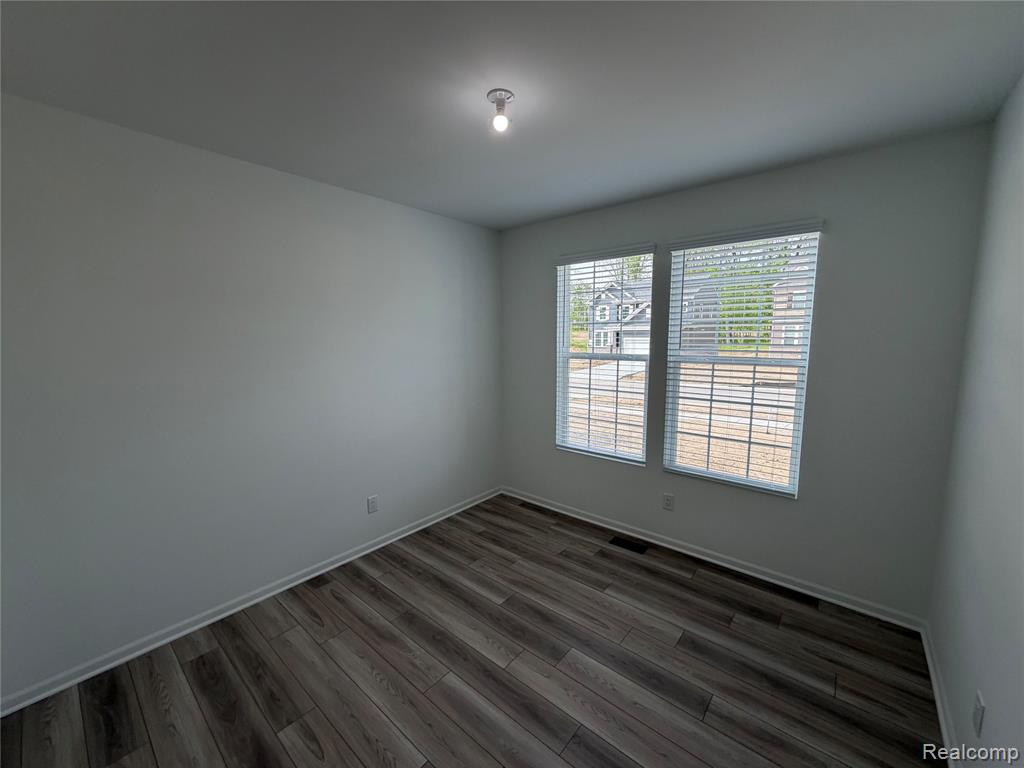 59579 Schuss Gully Drive, New Hudson, MI 48165 — Photo 32