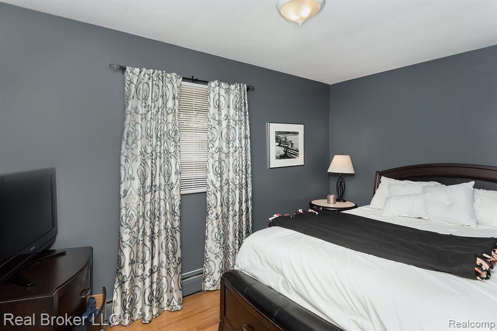 495 GLENN Court, Lake Orion, MI 48362 — Photo 16