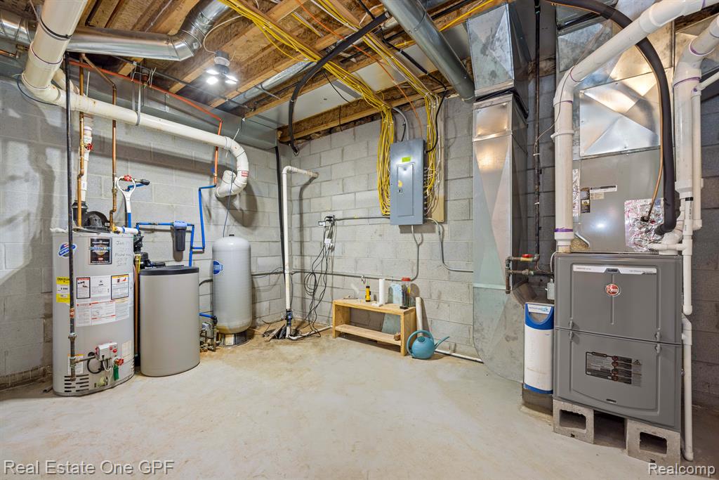 8077 AVOCA Road, Kenockee, MI 48006 — Photo 37