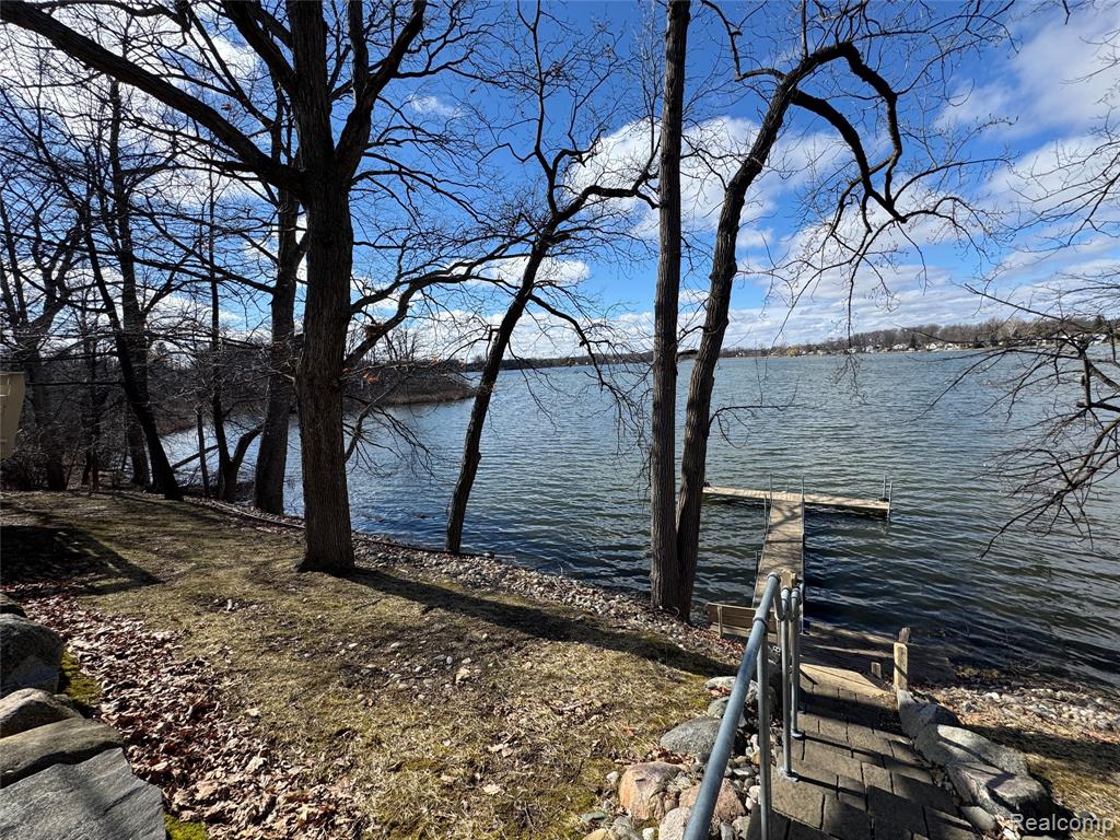 4028 Loon Lake Court, Linden, MI 48451 — Photo 15