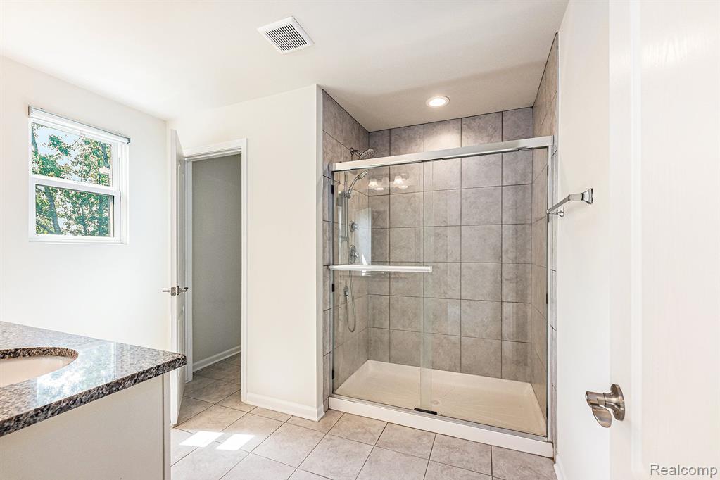 43445 CHANCELLOR Lane, Novi, MI — Photo 11