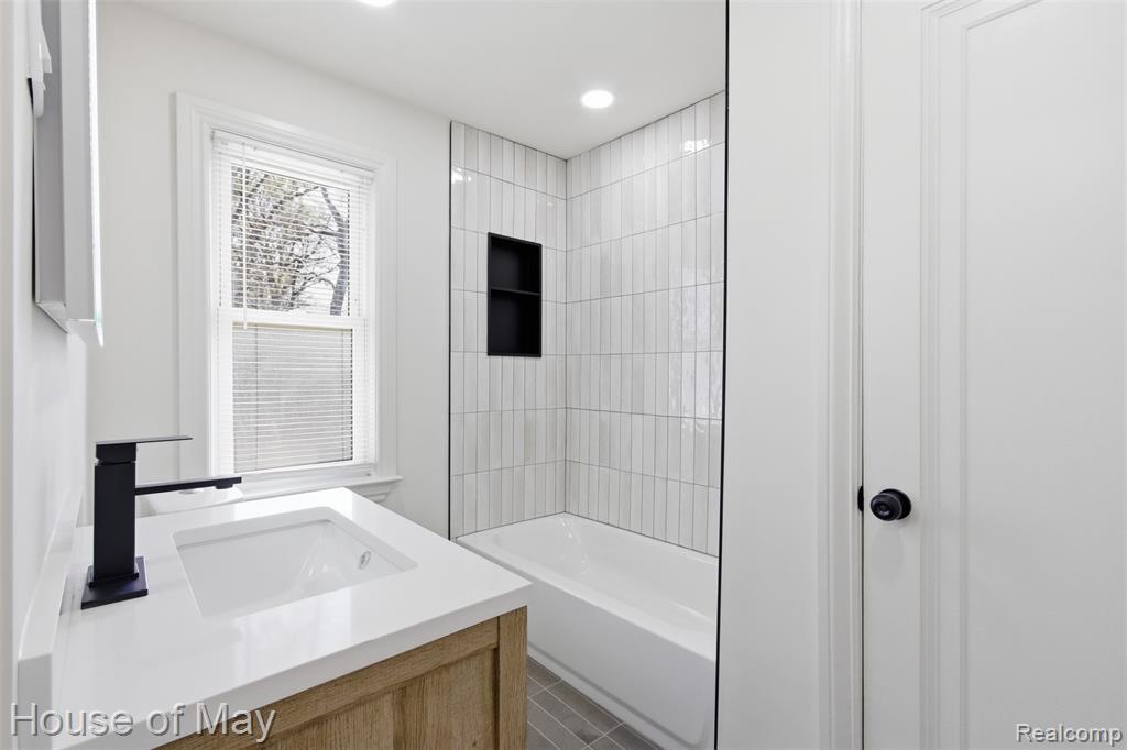5276 Bedford Street, Detroit, MI 48224 — Photo 8