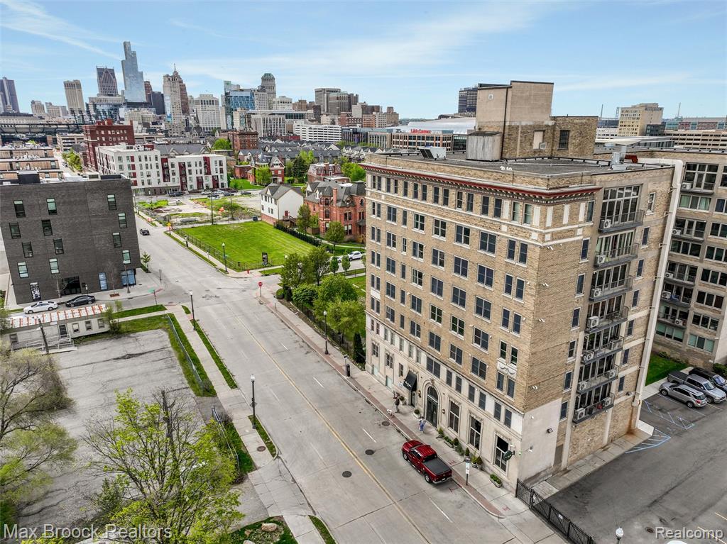 2915 John R Street - Photo 2