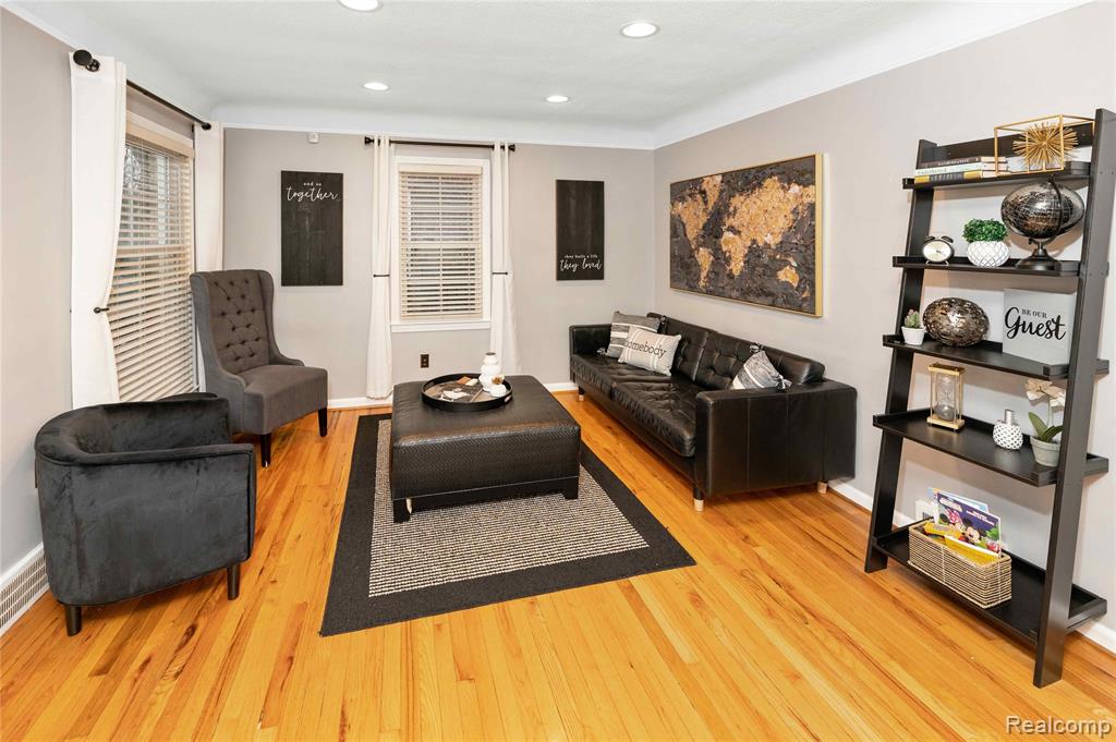 4414 Groveland Avenue, Royal Oak, MI 48073 — Photo 4