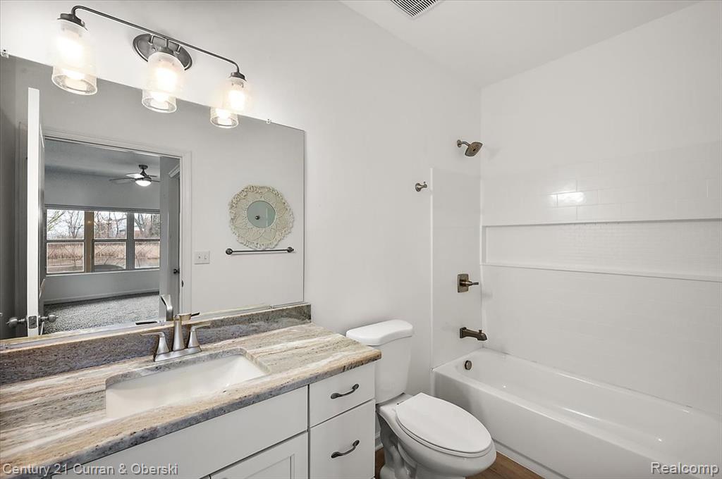 632 Pointe Drive, Walled Lake, MI 48390 — Photo 15