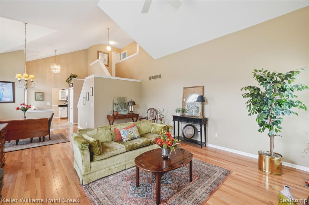 2799 Lochmoor Boulevard, Lake Orion, MI — Photo 14