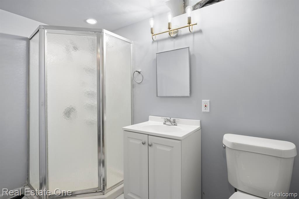 39764 BONNIE COURT, Clinton Twp, MI 48038 — Photo 35