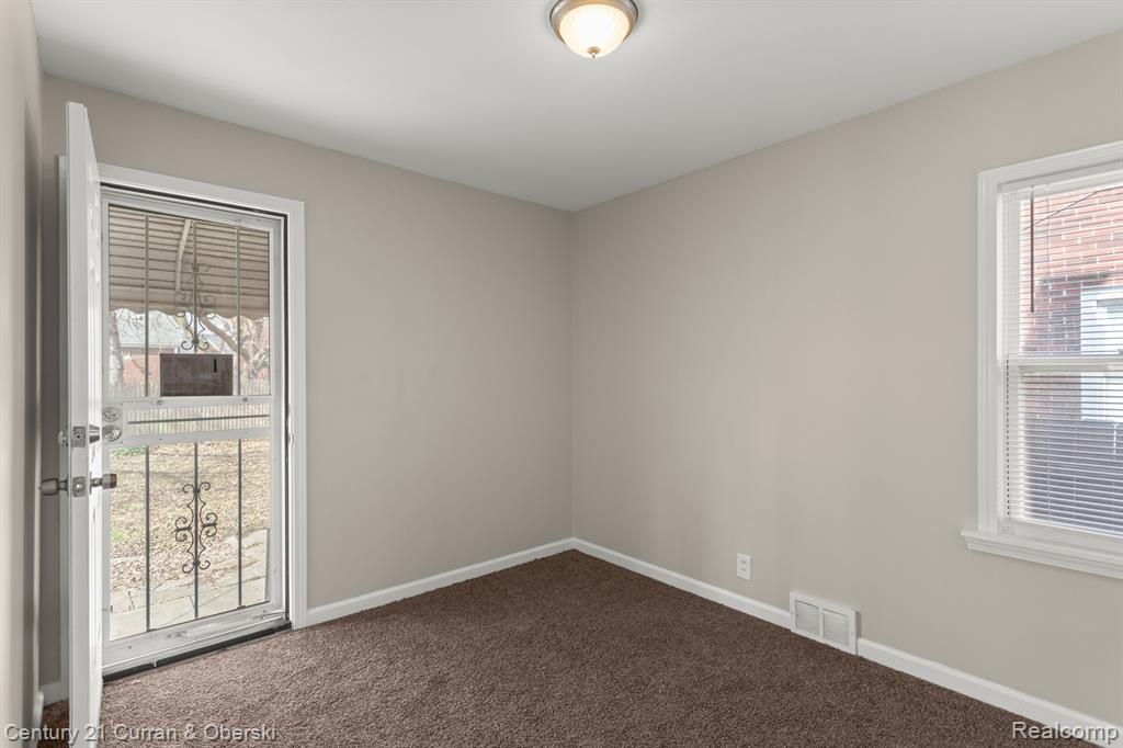 5559 BLUEHILL Street, Detroit, MI 48224 — Photo 21