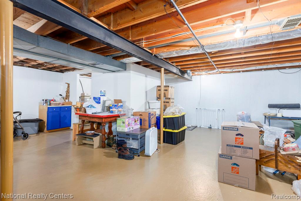 9150 Maplewood Drive, White Lake, MI — Photo 14
