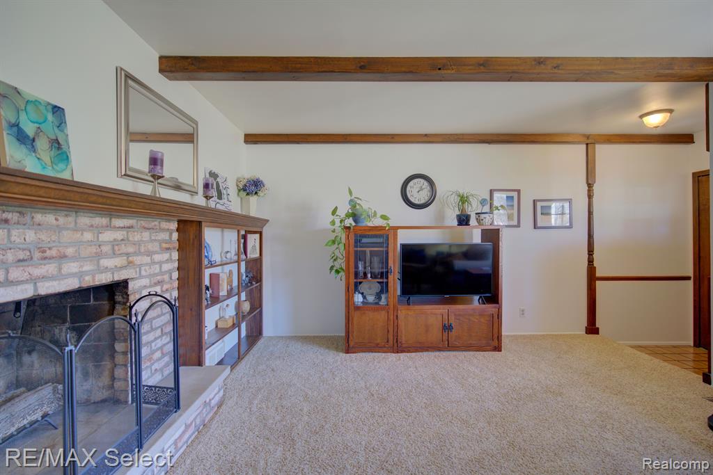 7233 JENNINGS Road, Swartz Creek, MI 48473 — Photo 10