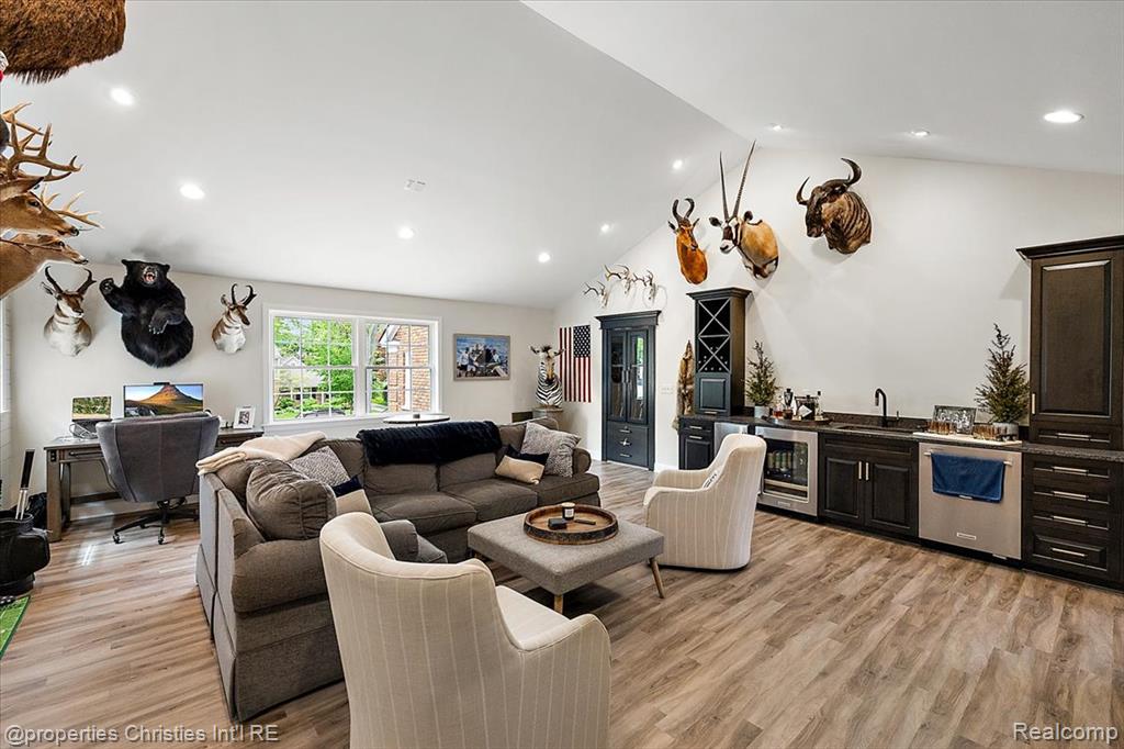 586 Fairfax Street, Birmingham, MI 48009 — Photo 45