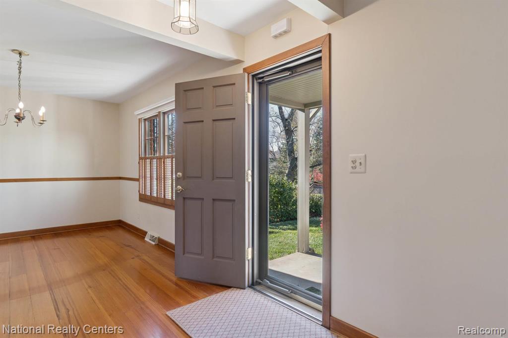 5621 Eastman Boulevard, West Bloomfield, MI 48323 — Photo 7