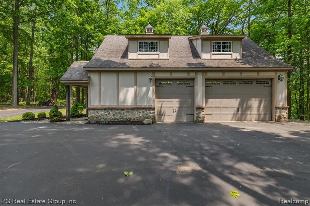 2536 ADDISON HILLS Court, Oxford, MI 48370 — Photo 9