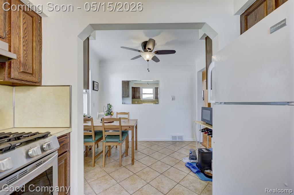 14220 Lincoln Street, Oak Park, MI 48237 — Photo 14