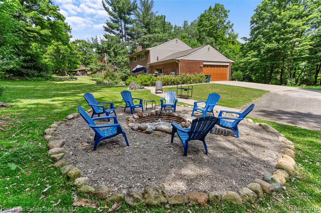 9401 McClumpha Road, Plymouth, MI 48170 — Photo 8