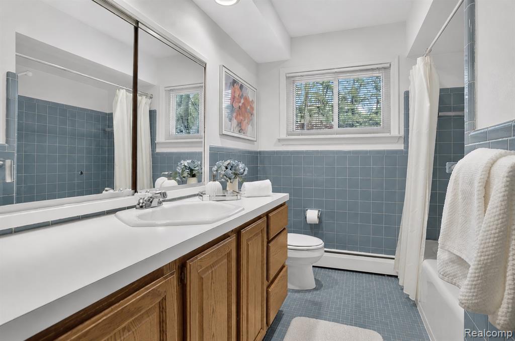 857 Helston Road, Bloomfield, MI 48304 — Photo 27