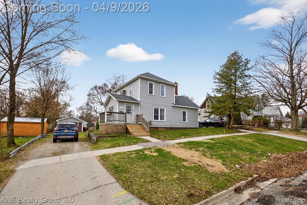 217 Maple Avenue, Alma, MI 48801 — Photo 2