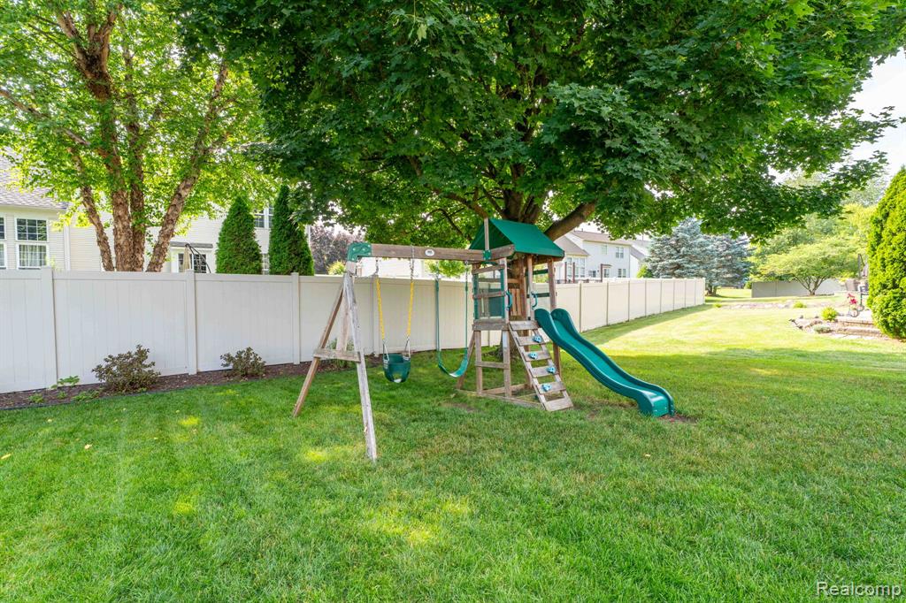 8155 Parkside Drive, Westland, MI — Photo 59