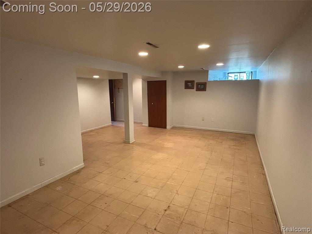 1147 Jay Street, Waterford, MI 48327 — Photo 20