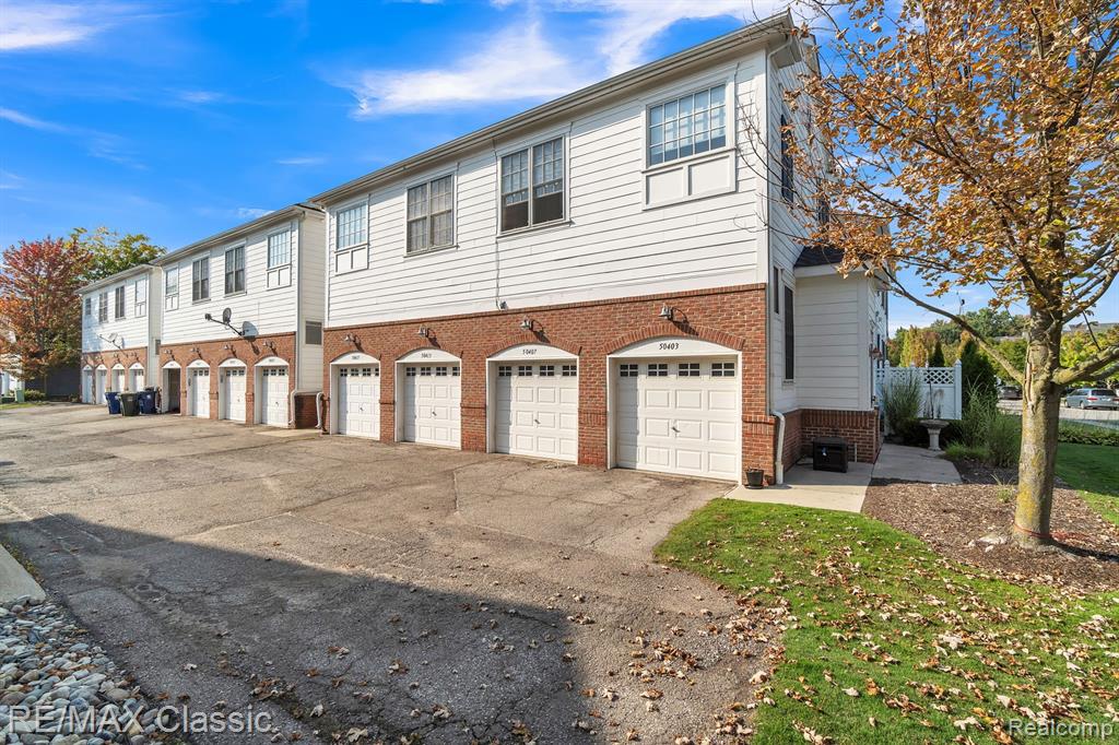 50403 MONROE Street, Canton, MI 48188 — Photo 29