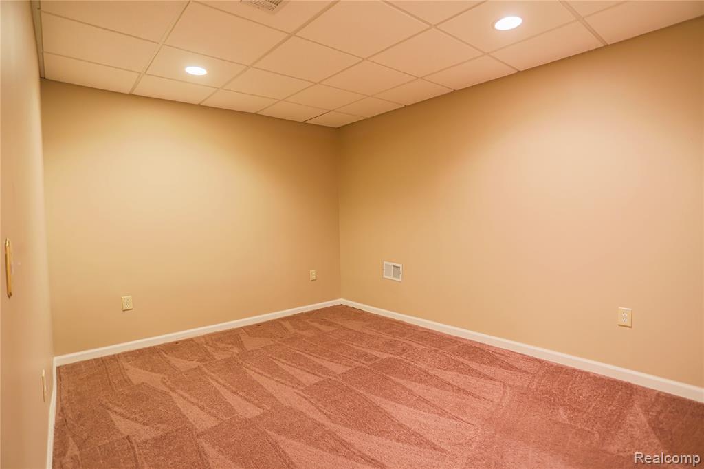 327 Mae Court, Romeo, MI 48065 — Photo 16