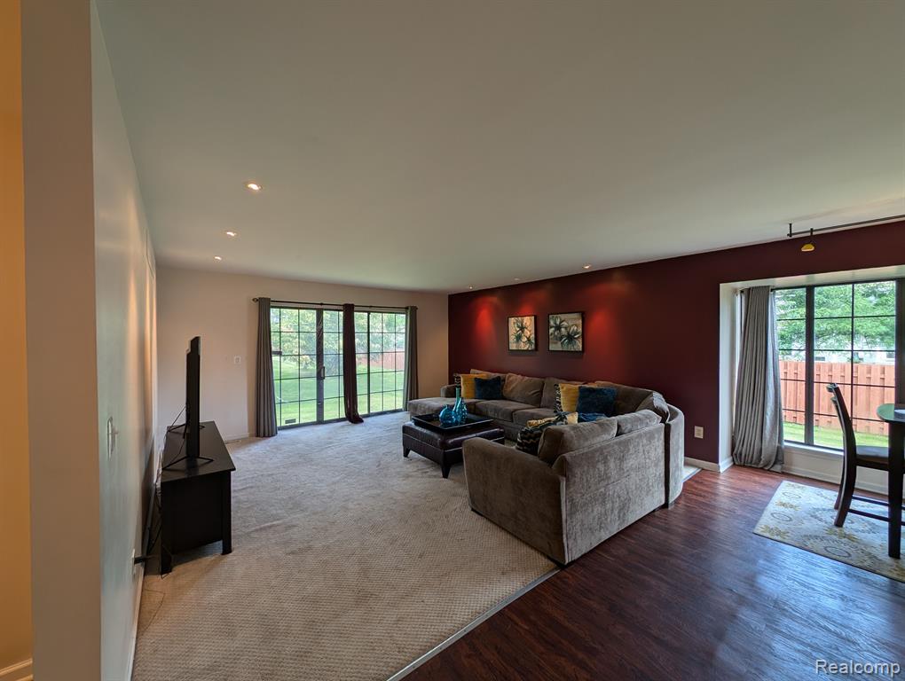 26752 SUMMERDALE Drive, Southfield, MI 48033 — Photo 15