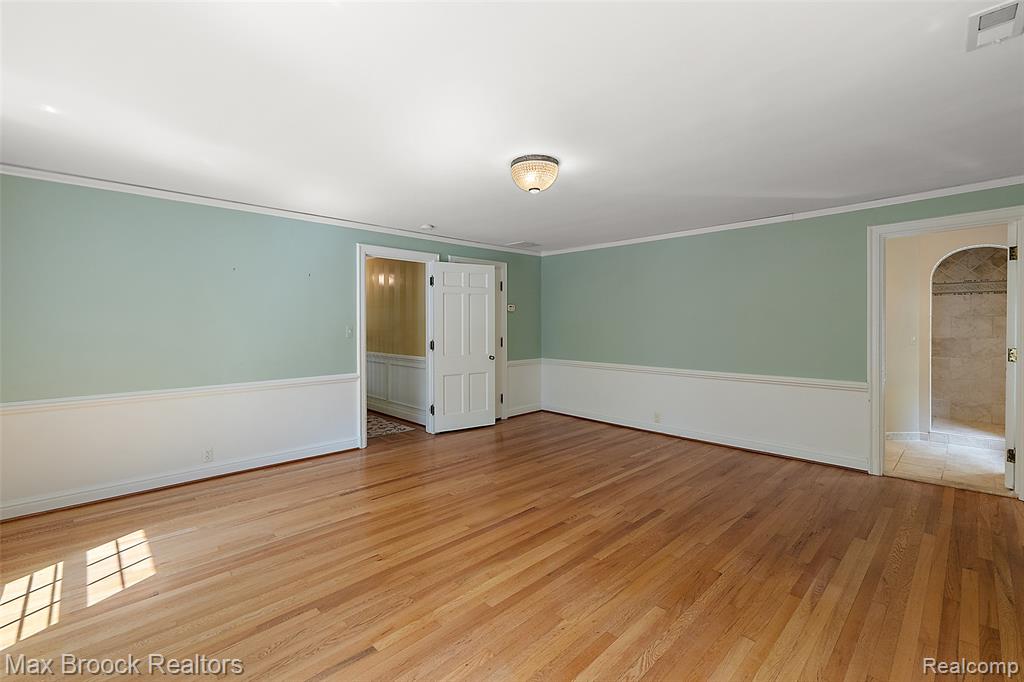 748 Waddington Street, Bloomfield Hills, MI 48301 — Photo 19