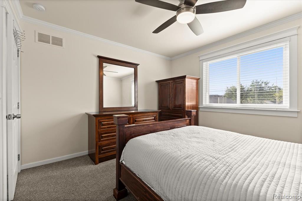 45299 Debbie Court, Macomb, MI 48042 — Photo 19