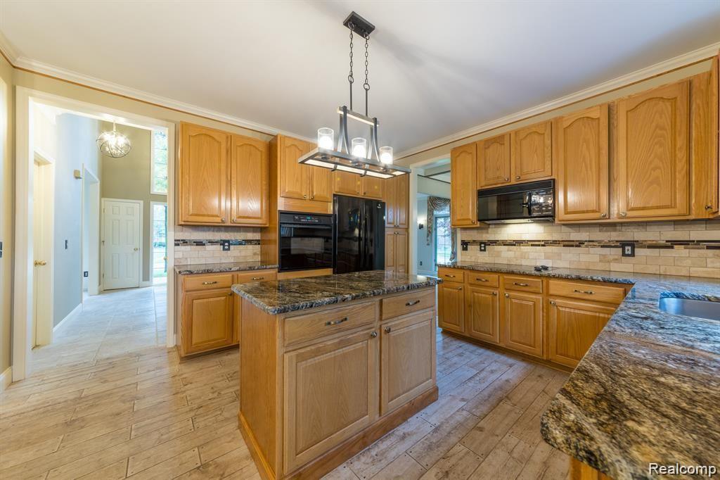 6959 KENNESAW Road, Canton, MI 48187 — Photo 9