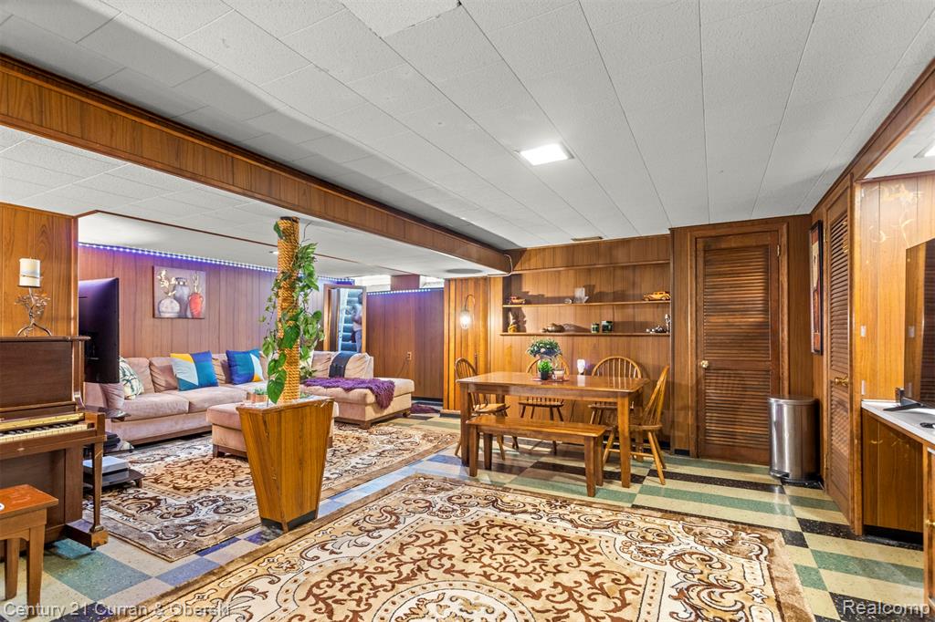 6647 Shadowlawn Street, Dearborn Heights, MI 48127 — Photo 16