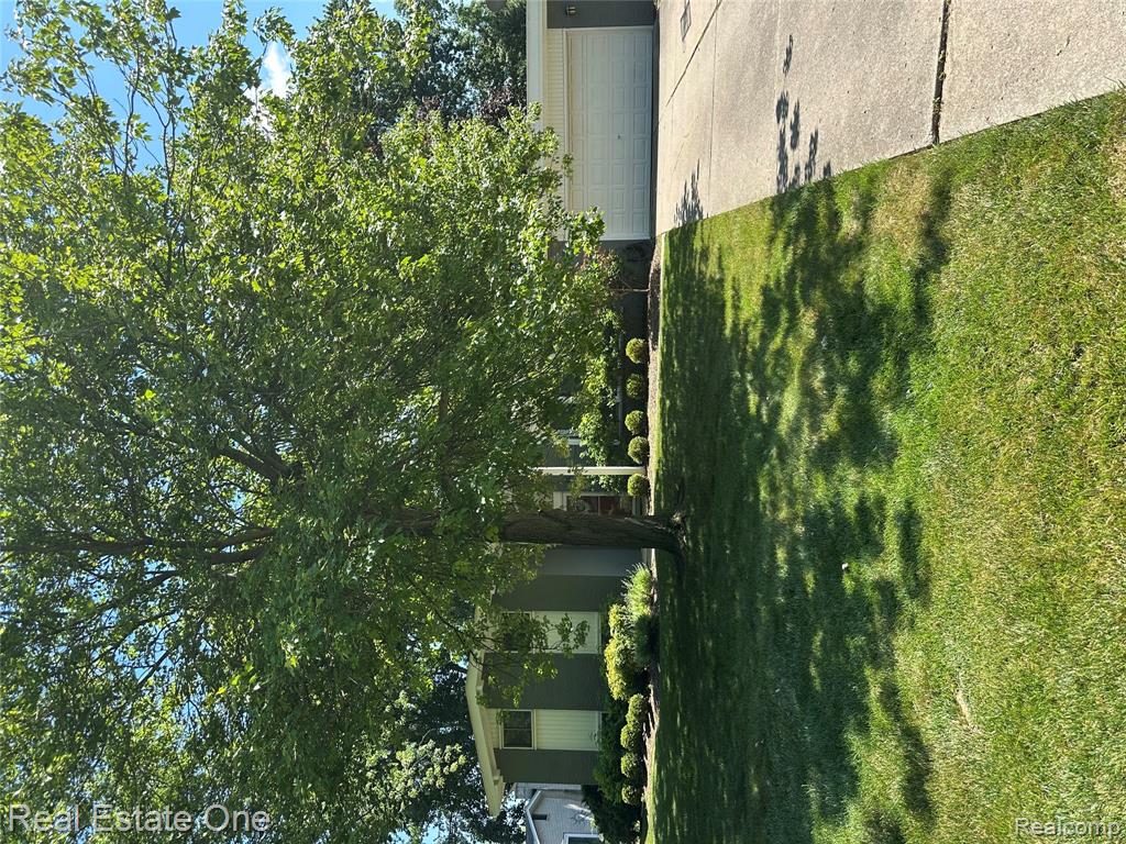8477 CHURCH Road, Grosse Ile, MI 48138 — Photo 2