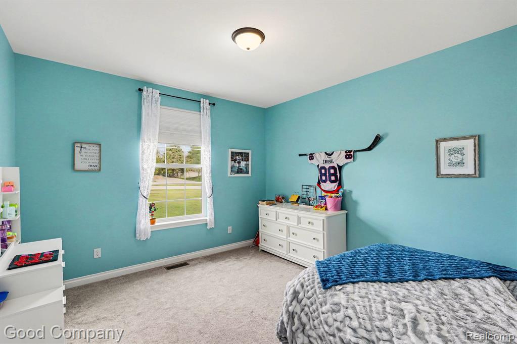 900 Watersmeet Drive, Oxford, MI 48371 — Photo 27
