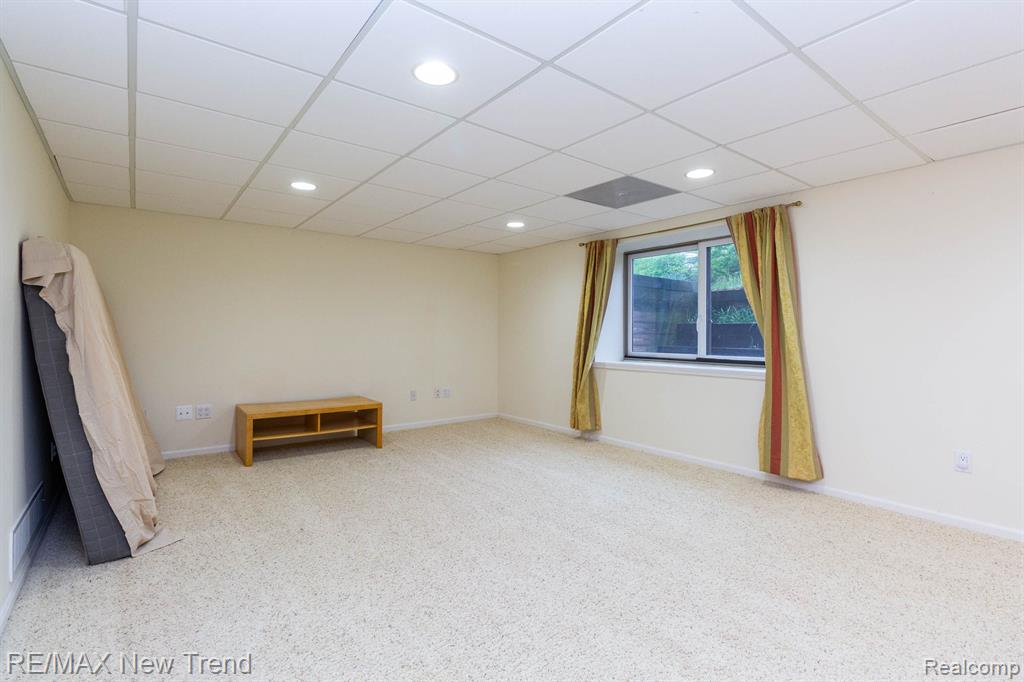 4905 RAVINE, Ann Arbor, MI 48105 — Photo 35