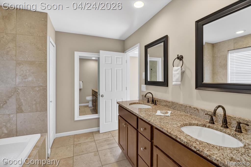627 Kayser Avenue, Royal Oak, MI 48067 — Photo 33
