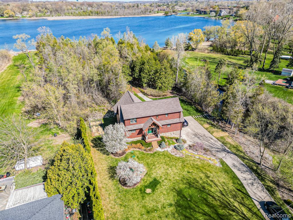 5175 Parview Drive, Clarkston, MI — Photo 32
