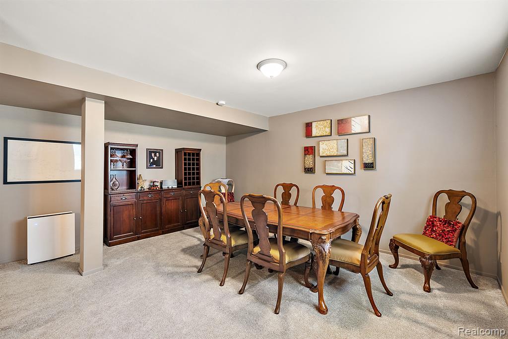 733 LONGFORD Drive, Rochester Hills, MI 48309 — Photo 64