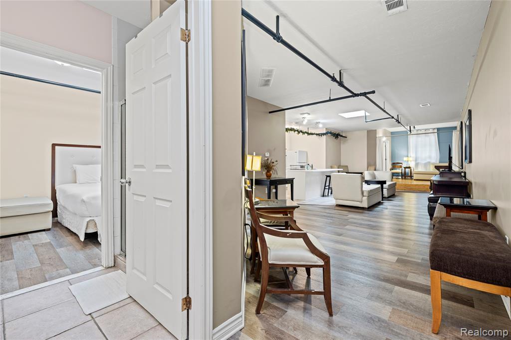 207 N Main Street, Ann Arbor, MI 48104 — Photo 6