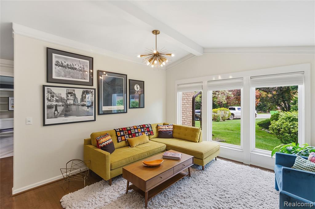 4042 Chablis Street, West Bloomfield, MI 48323 — Photo 4