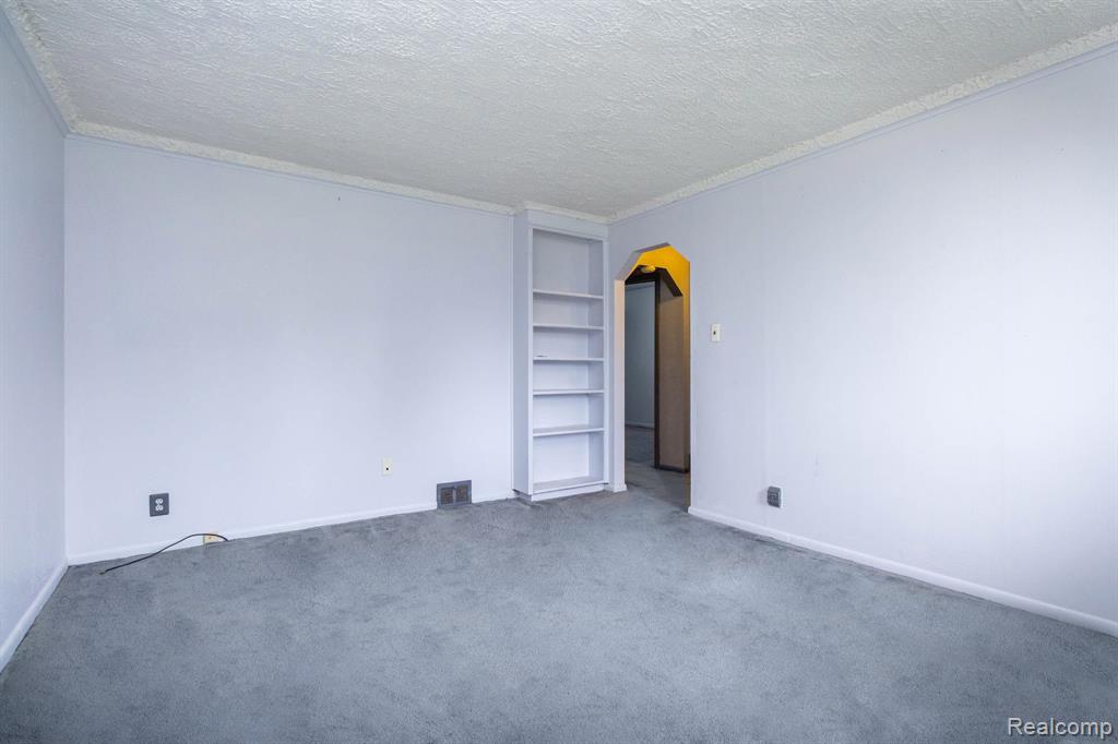 4249 Bonning Avenue, Warren, MI 48091 — Photo 4